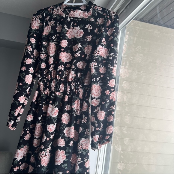 NWOT River Island floral shirred mini dress, Black,Small, printed, summer,spring - Picture 3 of 12